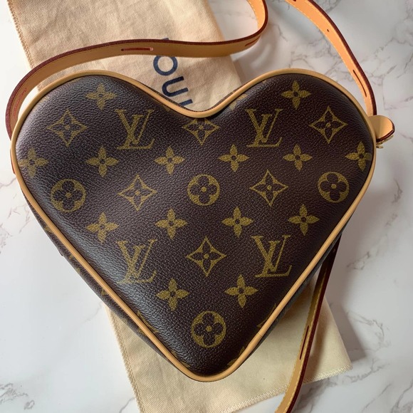 Louis Vuitton Heart bag Sac Coeur Game On Monogram Crossbody LV Rare Limited Ed - Picture 2 of 14